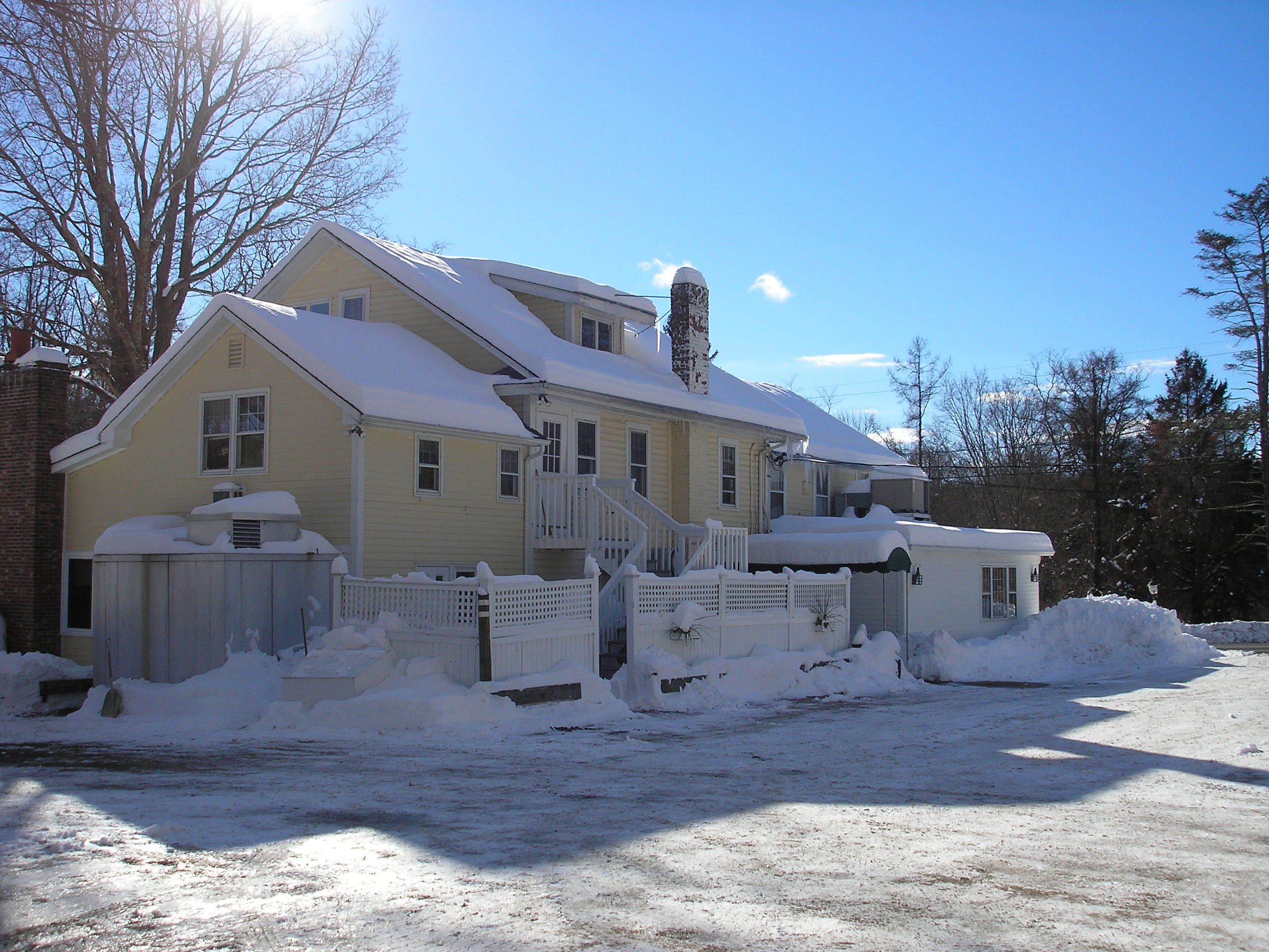 Come dine at the Bulls Bridge Inn